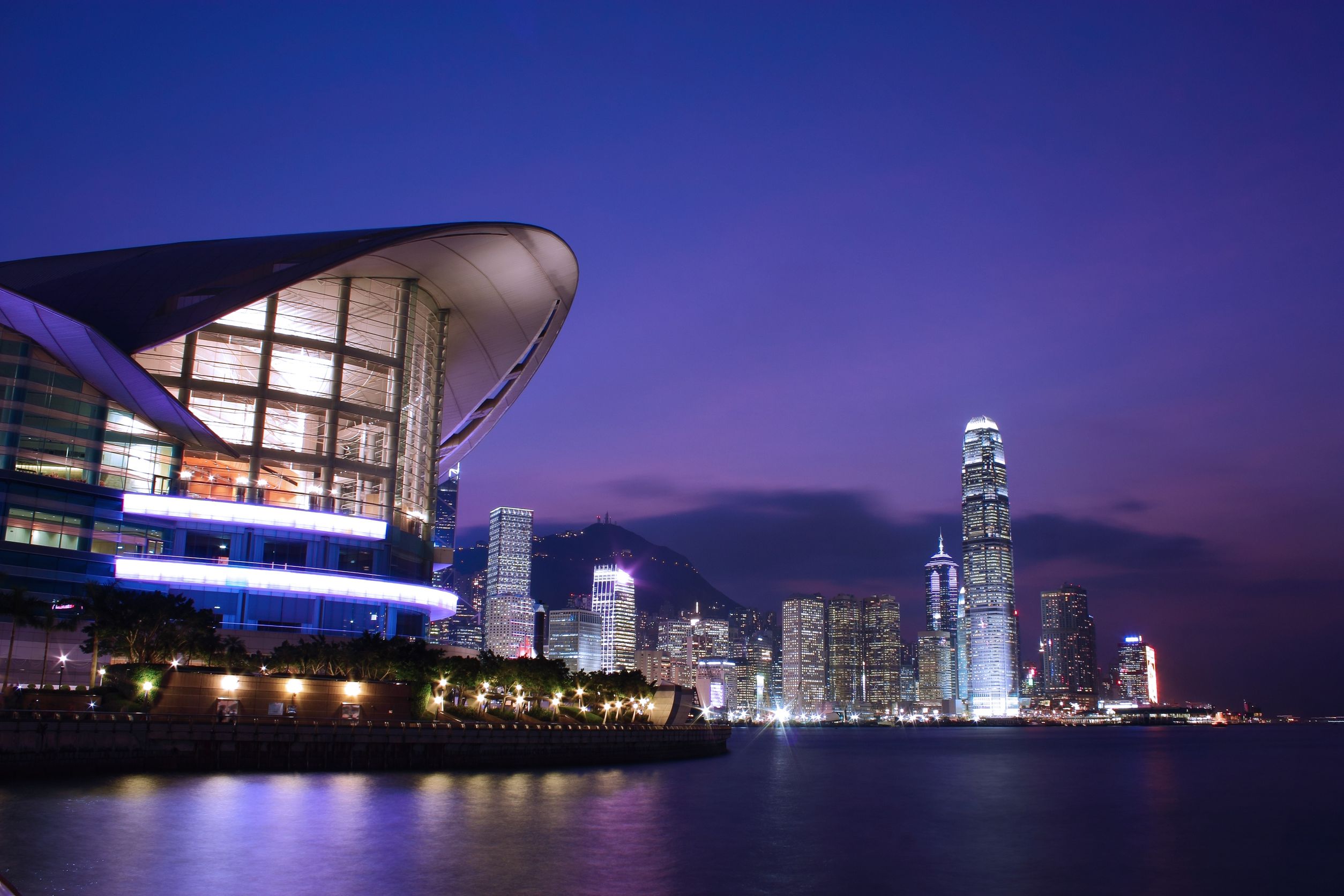 Hong Kong - New Conduct Requirements For Licensed Corporations Relating To OTC Derivatives.