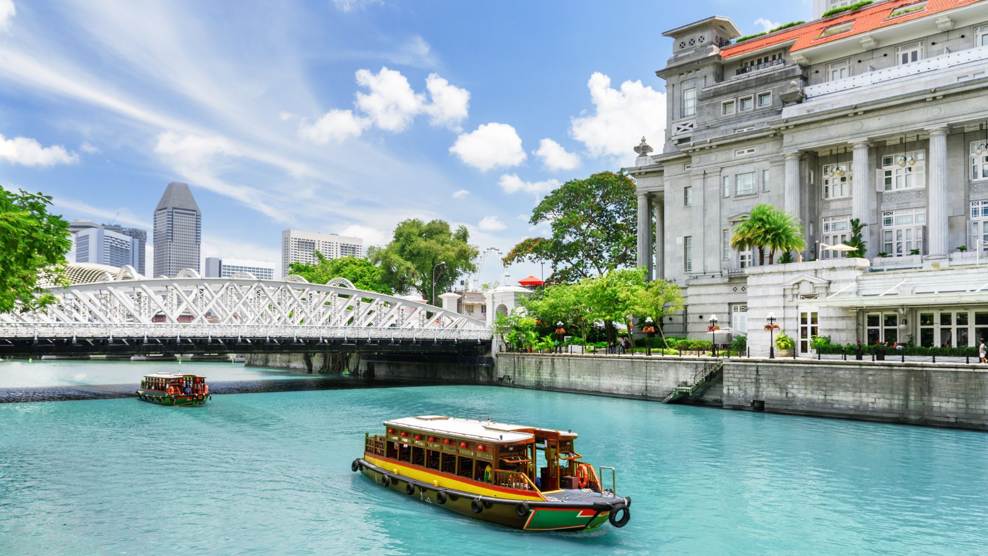Singapore's Barbell Economy: How One Data-Center Giant and 277 Startups Are Rewriting the Rules of Southeast Asian Venture Capital. An analysis of Singapore’s H1 2026 venture market split between DayOne Data Centers' $4.5B round and 277 early-stage startups, VCFM regulations, and VCC structures.